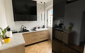 Ohmyhome - Plac Pieciu Rogow - Centrum